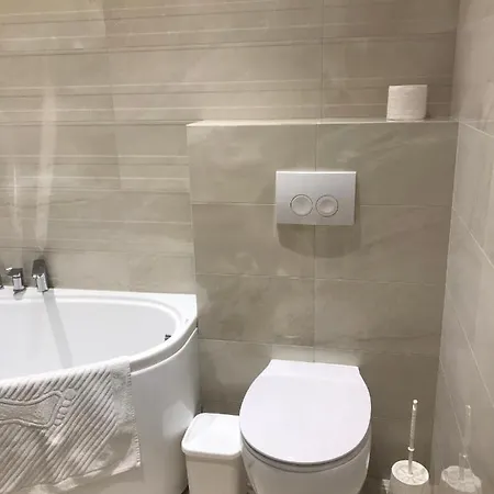 Apartament Plaza 24 *